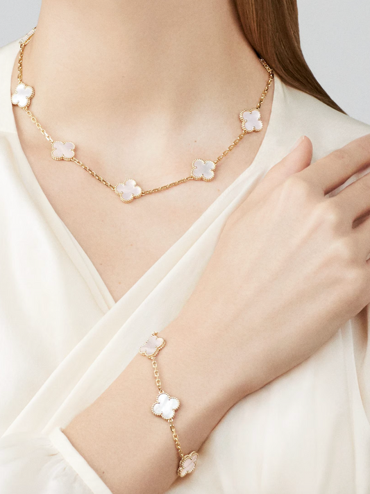 Clover bracelet white and gold